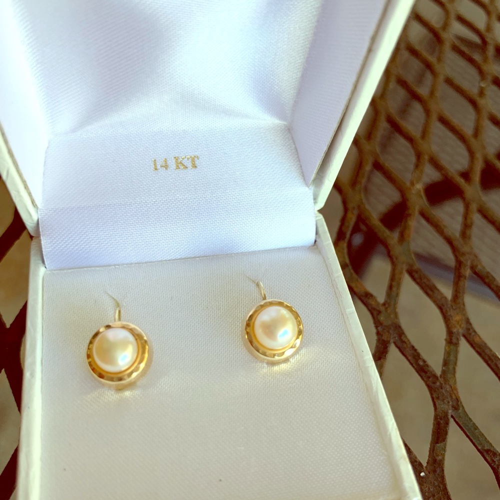 14k Gold Pearl Jacmel Manhattan Designer earrings